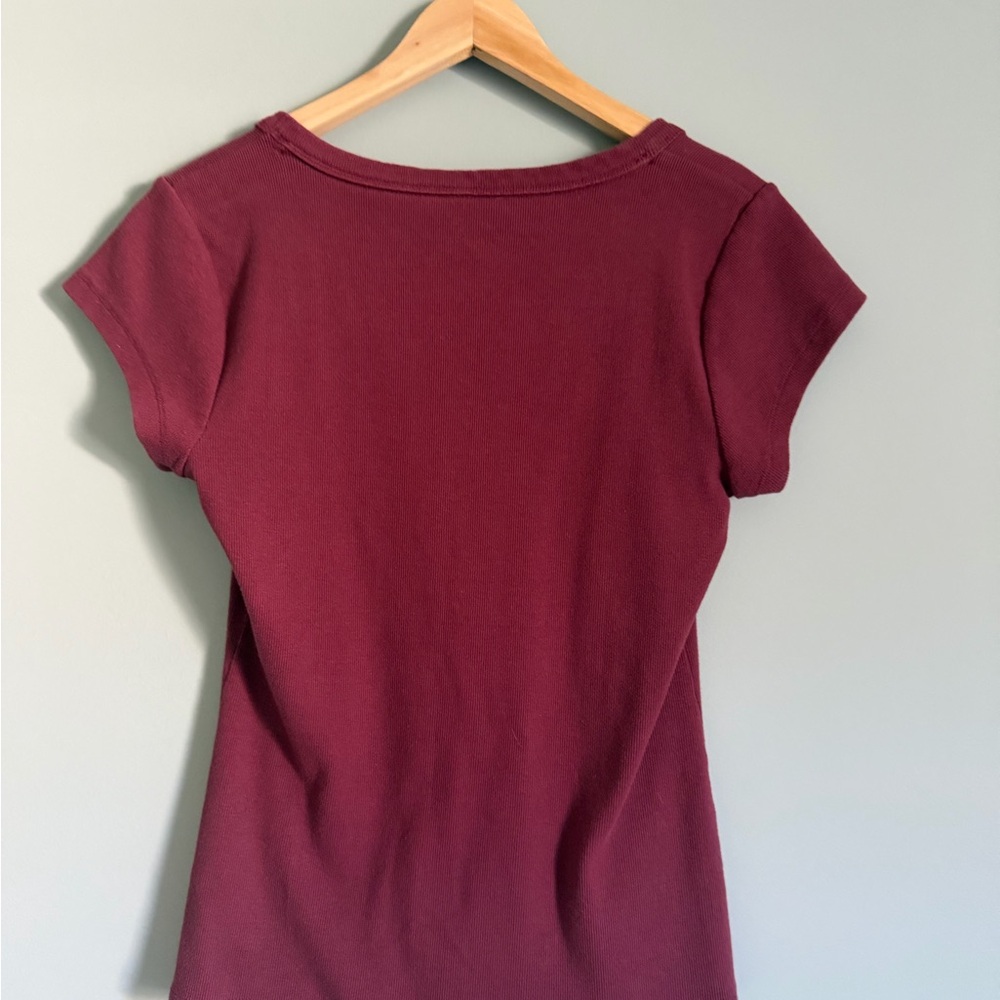 Pilcro Short Sleeve Scoop Neck Tee in Wine - Picture 2 of 3